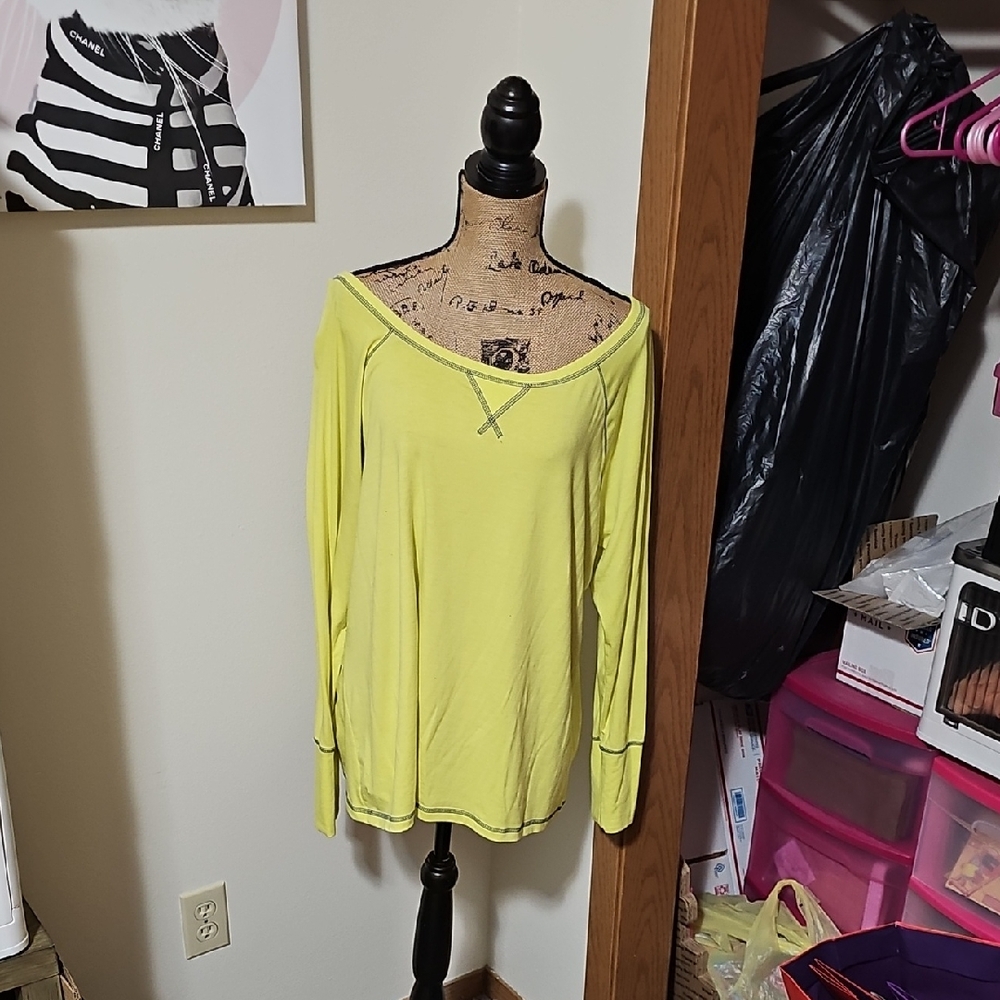 Old Navy Women's Lime Long Sleeve Top